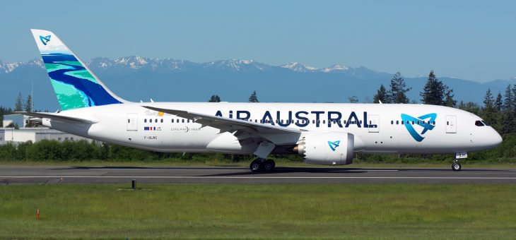 AERO ENGINEERING SERVICES ON BOARD AIR AUSTRAL 1st B787-8 DREAMLINER !